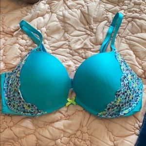 Victoria’s Secret Bra